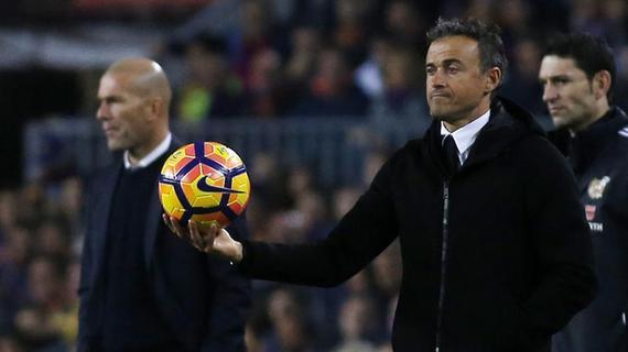  甘冈最后时刻丢球痛失好局遗憾未能拿分